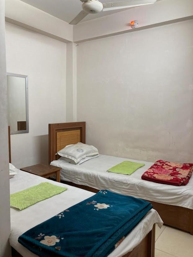 Hotel New Royal Palace Dhanmondi Дакка Экстерьер фото